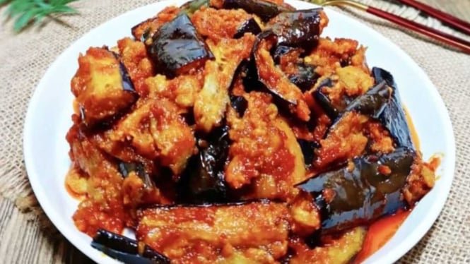 Ilustrasi terong balado