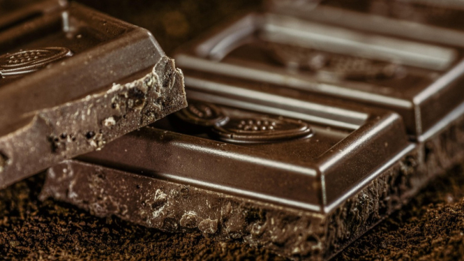 Ilustrasi dark chocolate