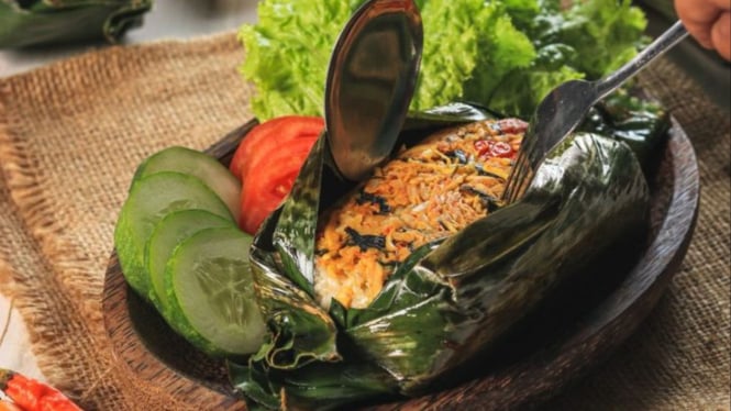 Ilustrasi nasi bakar