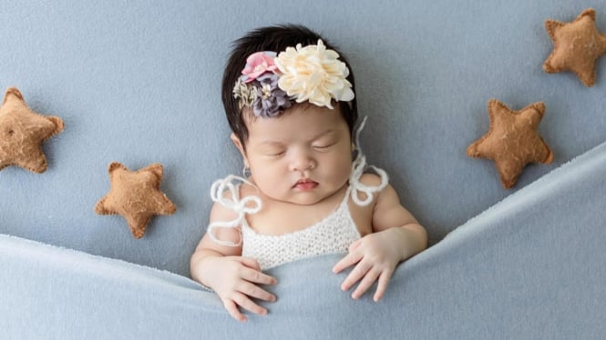 Ilustrasi bayi tidur