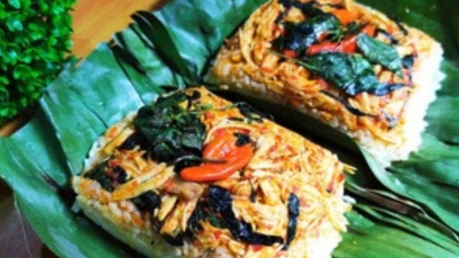 Ilustrasi nasi sisa dijadiin nasi bakar