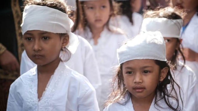 Anak-anak di Dieng