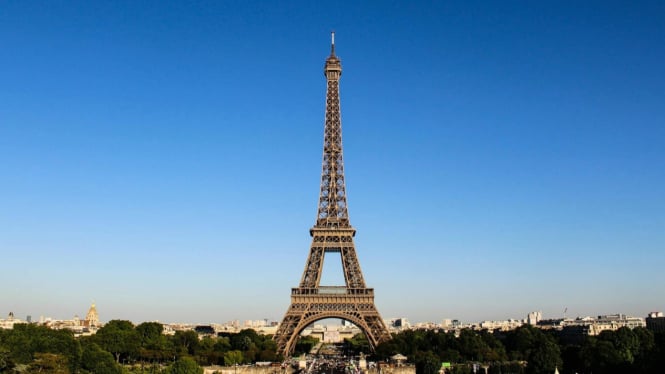 Ilustrasi Menara Eiffel