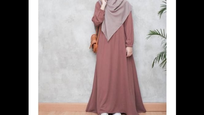 Ilustrasi gamis  A-Line katun untuk jalan-jalan