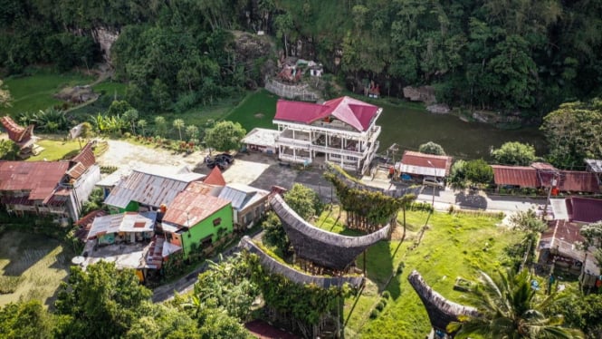 Pemakaman Lewo Sawangan Tana Toraja