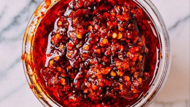 Ilustrasi chilli oil