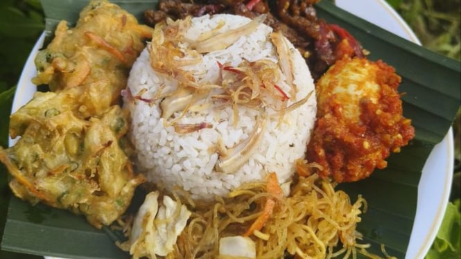 Ilustrasi nasi uduk