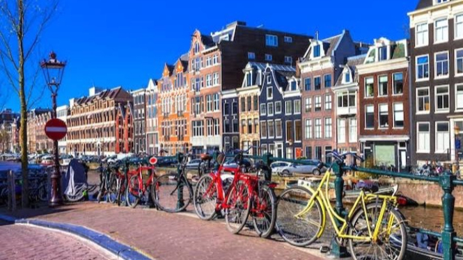 Ilustrasi Amsterdam