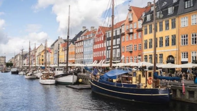 Ilustrasi kerja di Denmark