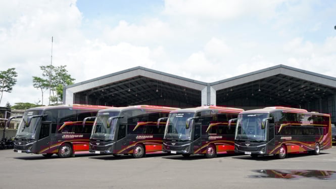Bus AKAP.