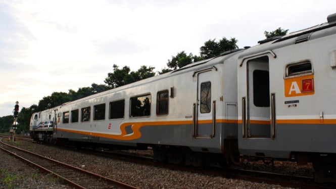 Ilustrasi kereta api