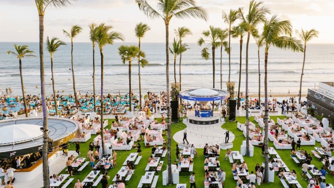 Finns Beach Club