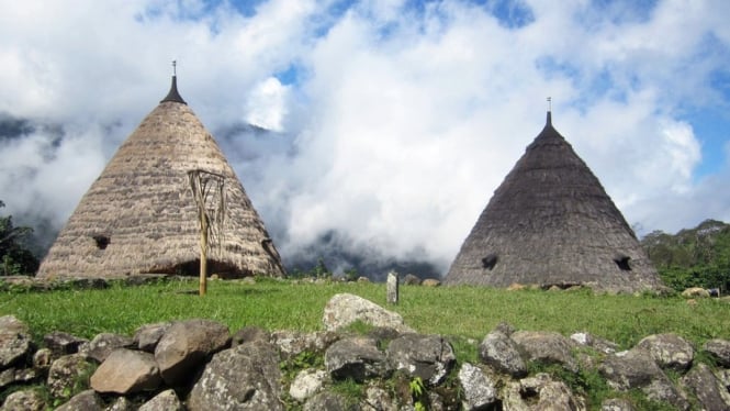 Rumah Mbaru Niang Wae Rebo