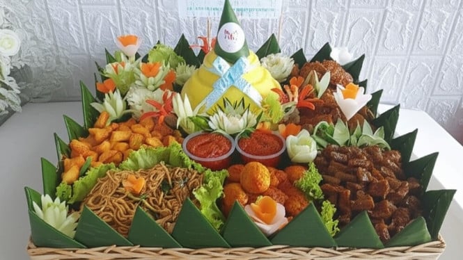 Ilustrasi Nasi Tumpeng
