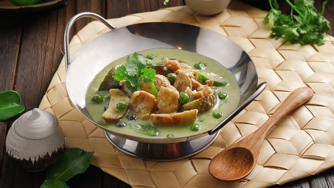 Green curry chicken
