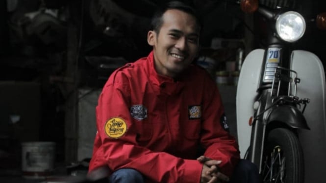 Kisah Sukses Ahmad Romdani Ubah Hobi Jadi Cuan