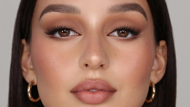 Ilustrasi Latte Makeup