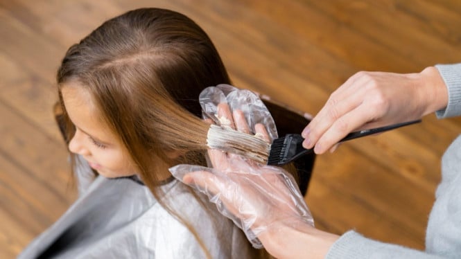 Ilustrasi mewarnai rambut