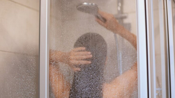 Ilustrasi Kaca Shower