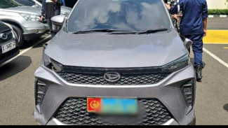 Diduga Gunakan Mobdin TNI AL, MK Dicegat Petugas Gabungan