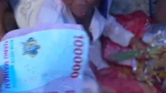 Keji, Nenek Pedagang Rempah Ditipu Pakai Uang Mainan