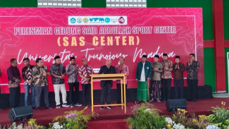 Ketua Banggar Meresmikan  Gedung Said Abdullah Sport Center Universitas Trunojoyo Madura (UTM).