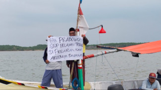 Nelayan Madura Sweeping Kapal Trawl, Minta Presiden Turun Tangan