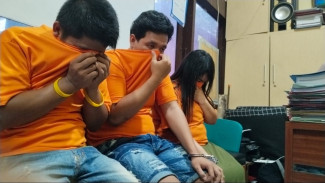 Gelapkan 10 Unit Motor, Pasutri Diciduk di Kamar Hotel Surabaya