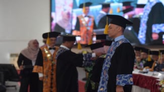 Pengukuhan 4 guru besar Universitas Turnojoyo Madura, Genap 35 Personel