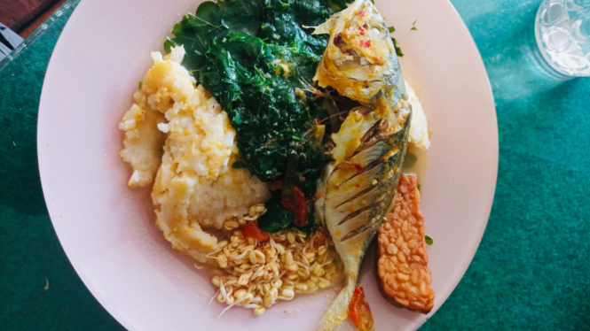 Nasi Jagung, Sayur Kelor