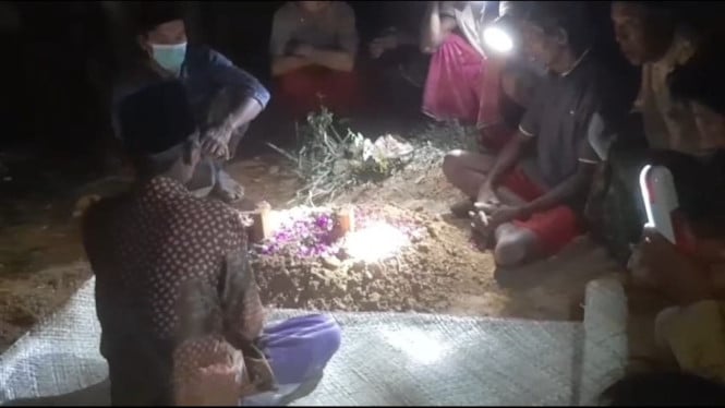 Bayi Syifa dimakamkan keluarganya di Arjasa Kangean