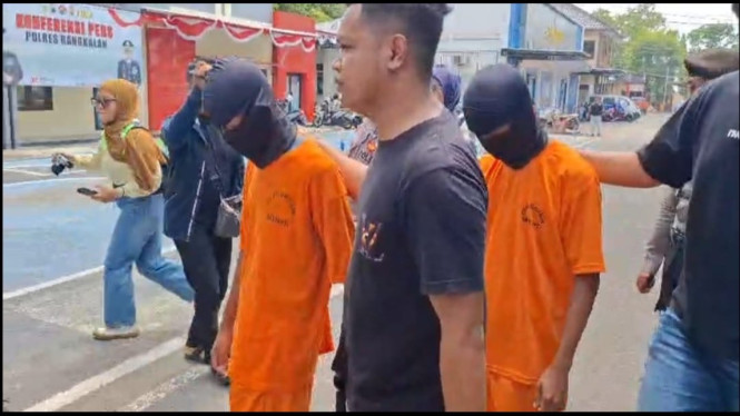 Pelaku digelandang petugas Polres Bangkalan