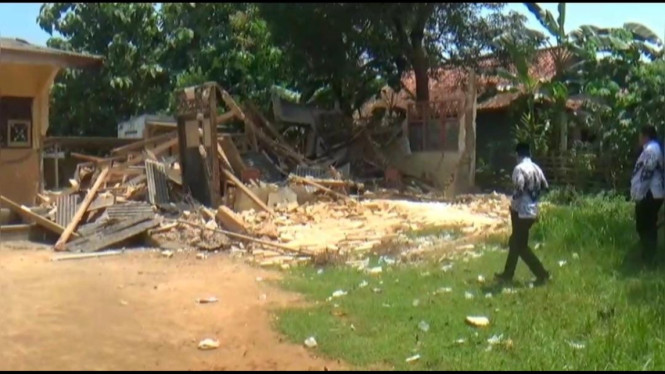 Sekolah ambruk di Bangkalan Madura