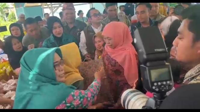 Gubernur Jatim, Khofifah tinjau pasar