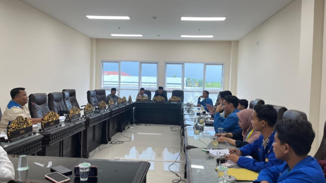 PMII UPI saat audiensi di komisi II DPRD Sumenep