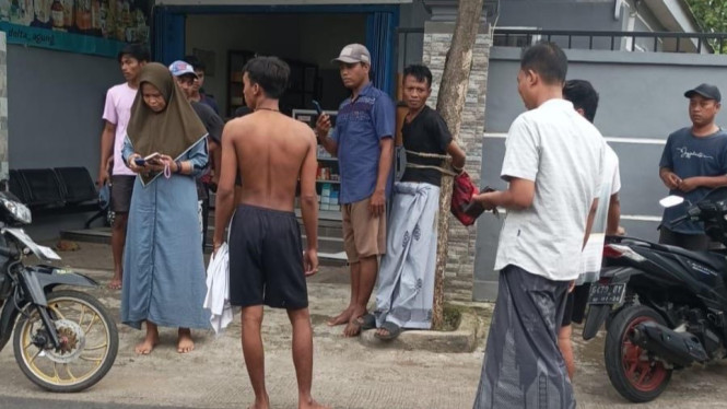 Warga Surabaya Tertangkap Curi Tas Ibu-ibu di Madura