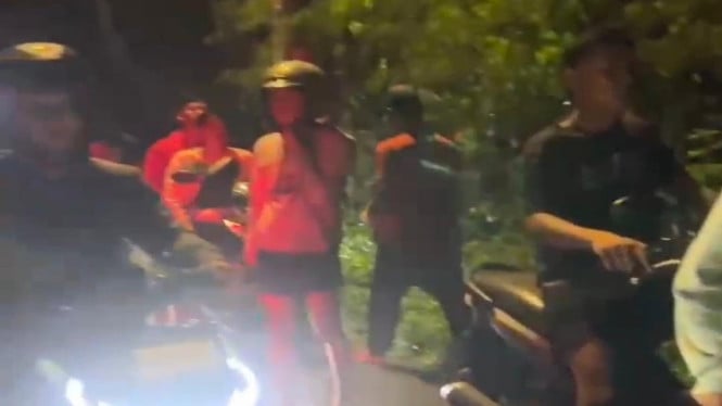 Sesaat sebelum terjadi bentrok perang sarung di Bangkalan Madura