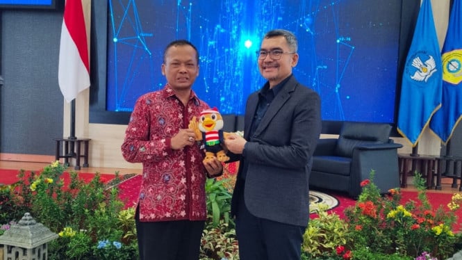 Universitas Trunojoyo Madura (UTM) terus mendorong percepatan digitalisasi tata kelola perguruan tinggi melalui kegiatan bimbingan teknis (bimtek) yan