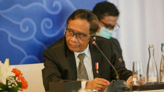 Di Twitter, Said Didu Sikut-Sikutan Dengan Mahfud MD