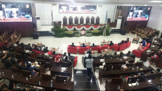 Paripurna DPRD Kota Malang Nuansa Merah Putih