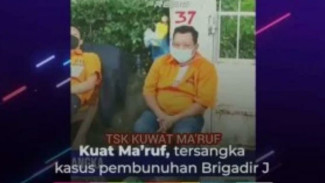 Kuat Maaruf Tertawa-tawa Saat Rekonstruksi, Netizen: Biadap!