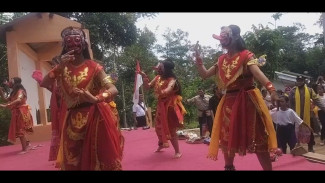Parade Topeng Kampung Bakal Diadakan Tiap Tahun