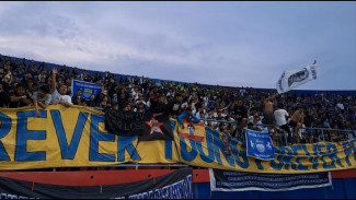 Saat Luis Milla Berikan Pujian Karena Aremania 1 Tribun Dengan Viking