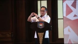 Pakai Username Baru Bjorka Kini Senggol Tito Karnavian