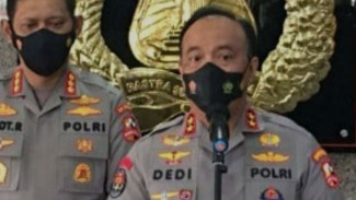 Selain Kapolres Malang, 9 Komandan Brimob Juga Dicopot!