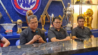 Ditetapkan Tersangka, Ketua Panpel Arema Minta Maaf