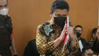 Setelah Tembak Brigadir J, Sambo Beri Uang dan Iphone 13