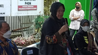 Mensos Risma Kembali Salurkan Santunan Bagi Korban Tragedi Kanjuruhan