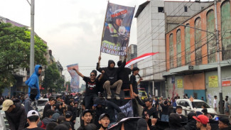 Aremania Kepung Flyover Kotalama, Tuntut Keadilan Tragedi Kanjuruhan