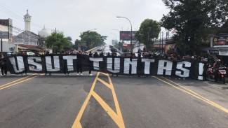Arema FC Minta Maaf, Manajemen : Kami Tidak Memiliki Kewenangan Hentikan Kompetisi